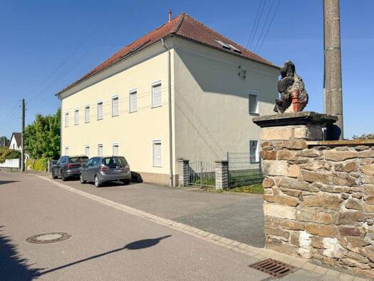 Mehrfamilienhaus zum Kauf 199.000 € 9 Zimmer 278 m² 828 m² Grundstück Grödel Nünchritz 01612