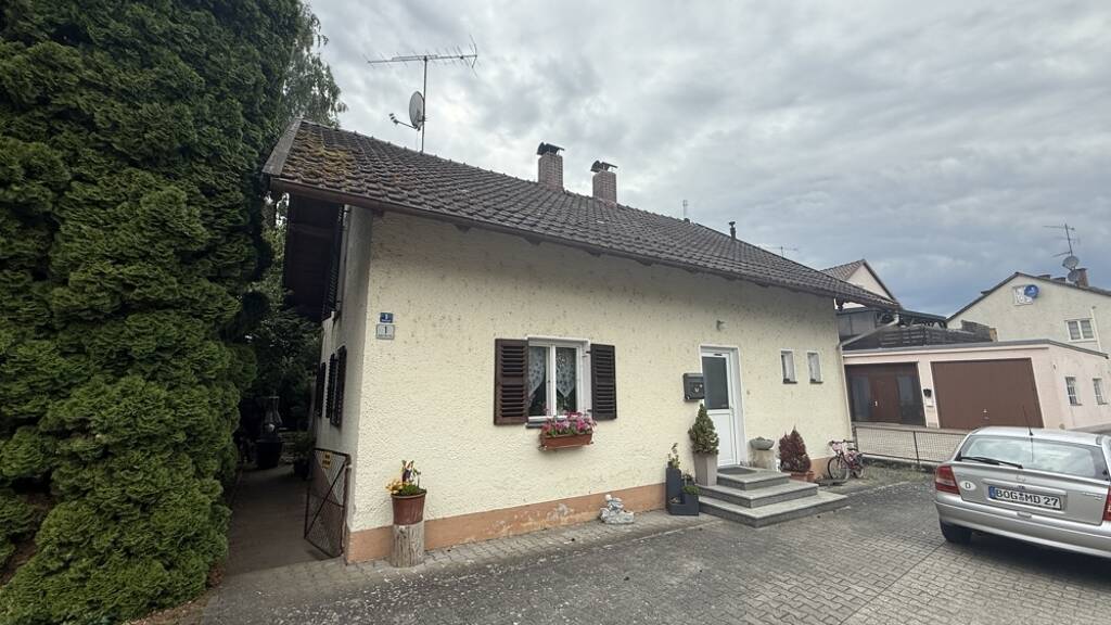 Einfamilienhaus zum Kauf 195.000 € 4 Zimmer 112 m² 567 m² Grundstück Bogen 94327