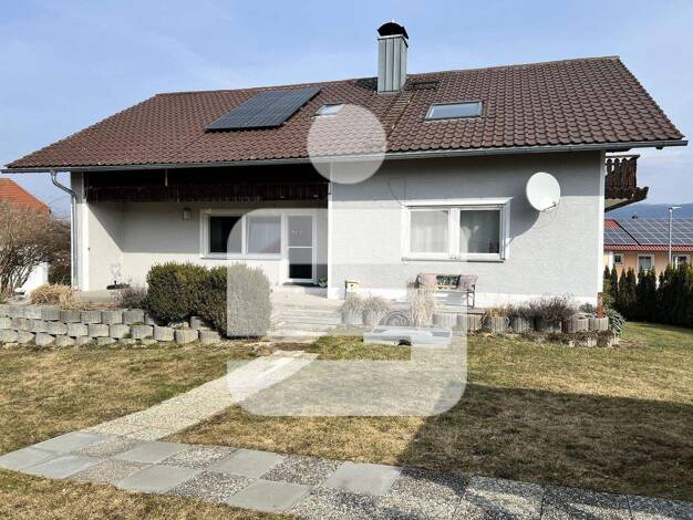 Einfamilienhaus zum Kauf 315.000 € 6 Zimmer 184 m² 811 m² Grundstück Breitenberg 94139