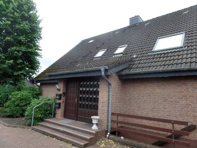 Wohnung zur Miete 750 € 3 Zimmer 78 m² Dachgeschoss, 1. Geschoss frei ab sofort Landweg 13 Heide Heide 25746