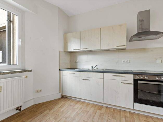 Wohnung zur Miete 589 € 2,5 Zimmer 73 m² 2. Geschoss Friesenstraße 5 Innenstadt Halle 06112