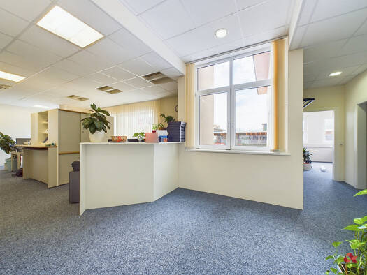 Bürofläche zur Miete 11,60 € 181 m² Bürofläche Wörgl 6300