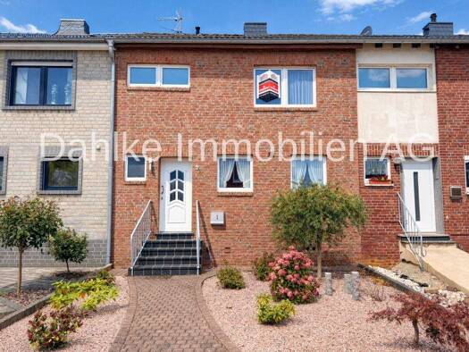 Reihenmittelhaus zum Kauf 219.900 € 3 Zimmer 90 m² 330 m² Grundstück Hückelhoven Hückelhoven / Hilfarth 41836