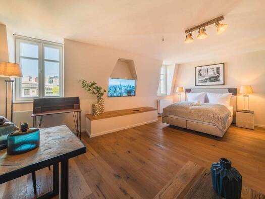 Wohnung zur Miete Wohnen auf Zeit 2.710 € 1 Zimmer 41 m² frei ab sofort Innenstadt Frankfurt am Main 60313