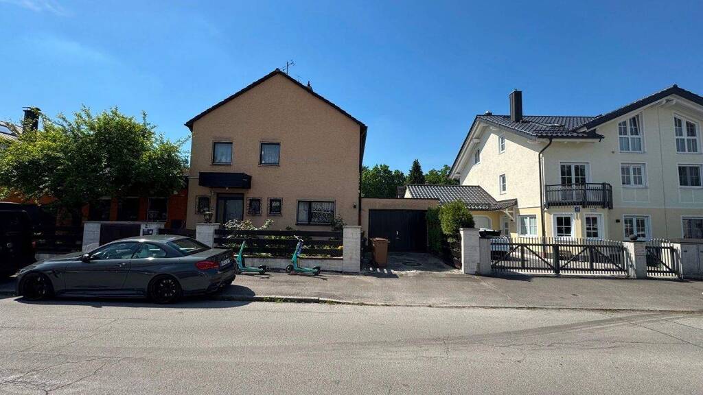 Einfamilienhaus zum Kauf 1.290.000 € 5 Zimmer 310 m² 596 m² Grundstück Schwabing-Freimann München 80939