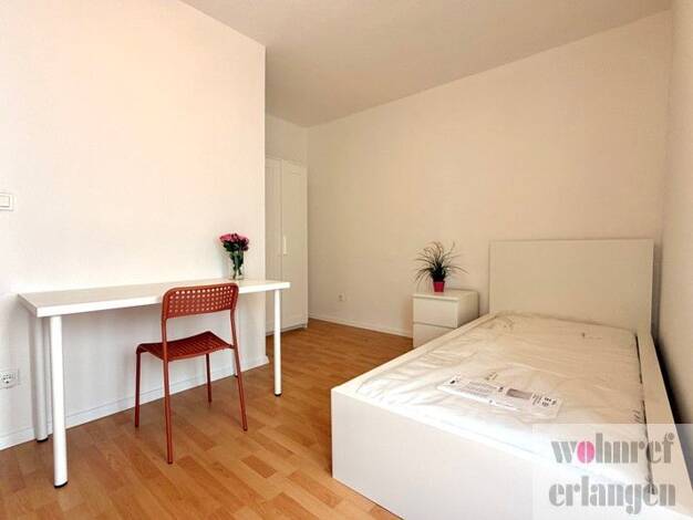 WG-Zimmer zur Miete auf Zeit 530 € 20 m² 1. Geschoss frei ab sofort Innenstadt Erlangen 91054