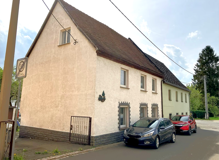 Einfamilienhaus zum Kauf 69.000 € 5 Zimmer 83 m²<br/>Wohnfläche 204 m²<br/>Grundstück Wildenfels Wildenfels 08134