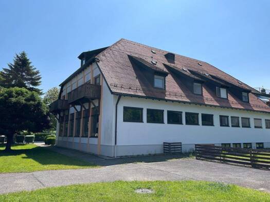 Wohnung zur Miete 540 € 2 Zimmer 77,4 m² 1. Geschoss frei ab 01.08.2026 Altenhohenau 16 Griesstätt 83556