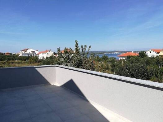 Haus zum Kauf 410.000 € 4 Zimmer 135 m² Tkon Tkon
