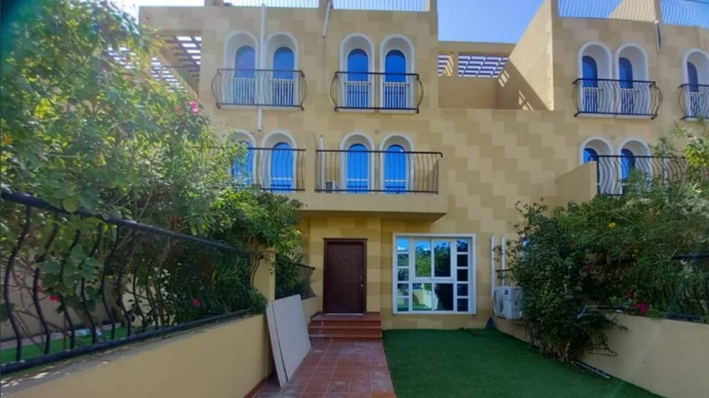 Villa zur Miete provisionsfrei 4.900 € 4 Zimmer 325 m² 350 m² Grundstück Dubai 10101