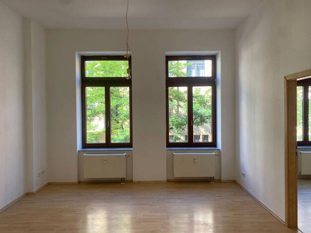 Wohnung zum Kauf 39.900 € 2 Zimmer 42,6 m² 1. Geschoss Poetenweg 32 Innenstadt Zwickau 08056
