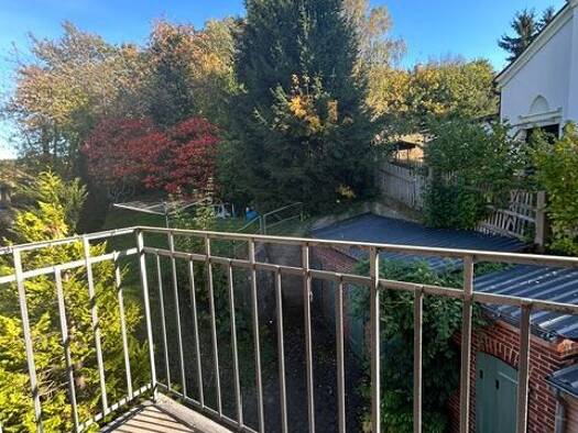 Wohnung zur Miete 279 € 2 Zimmer 51,2 m² 1. Geschoss frei ab sofort Leonhardtstraße 26 b Greiz Greiz 07973