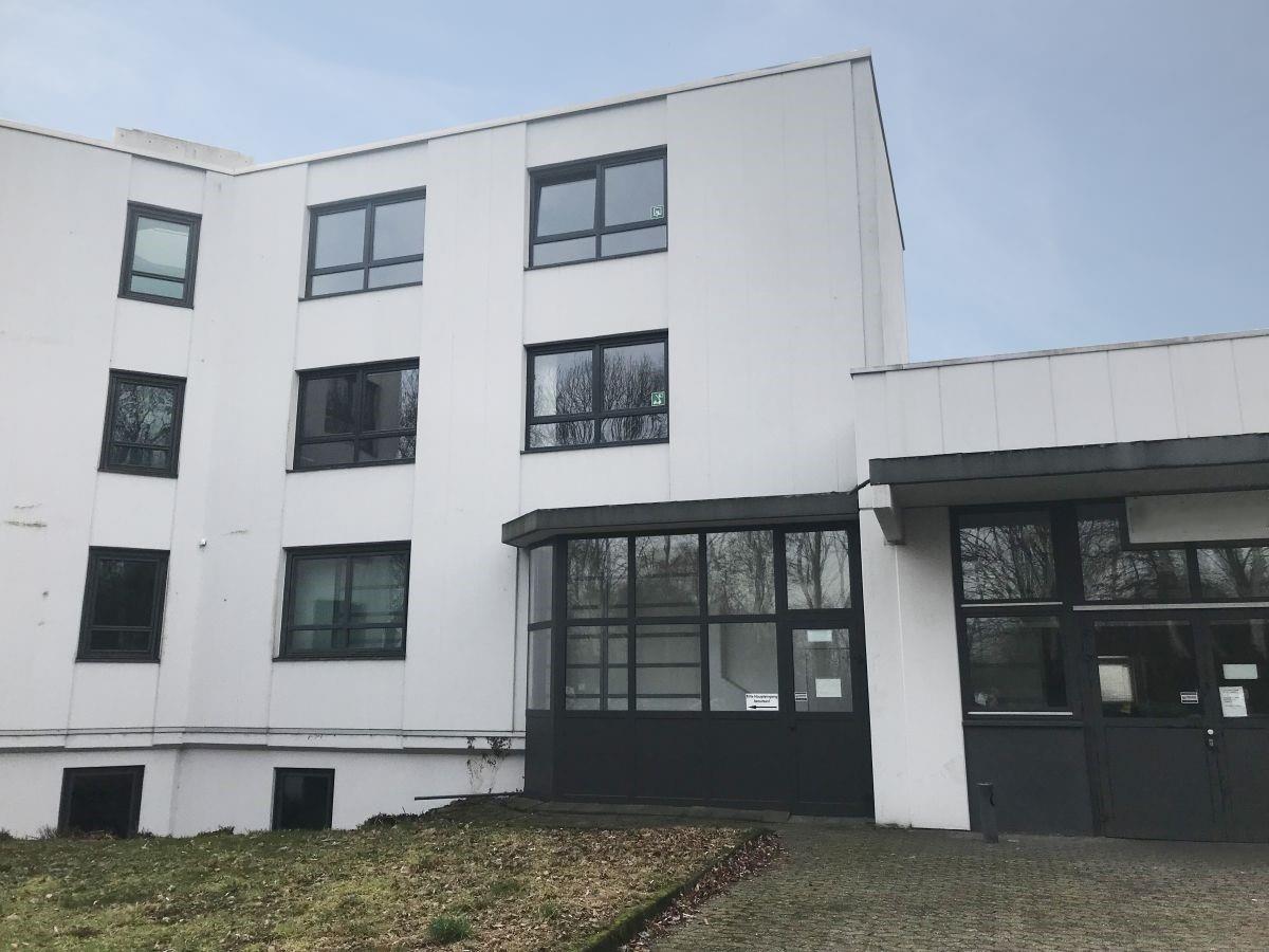 Bürofläche zur Miete provisionsfrei 7,50 € 418 m²<br/>Bürofläche ab 418 m²<br/>Teilbarkeit Saarn - Mitte und Mintard Mülheim an der Ruhr 45481