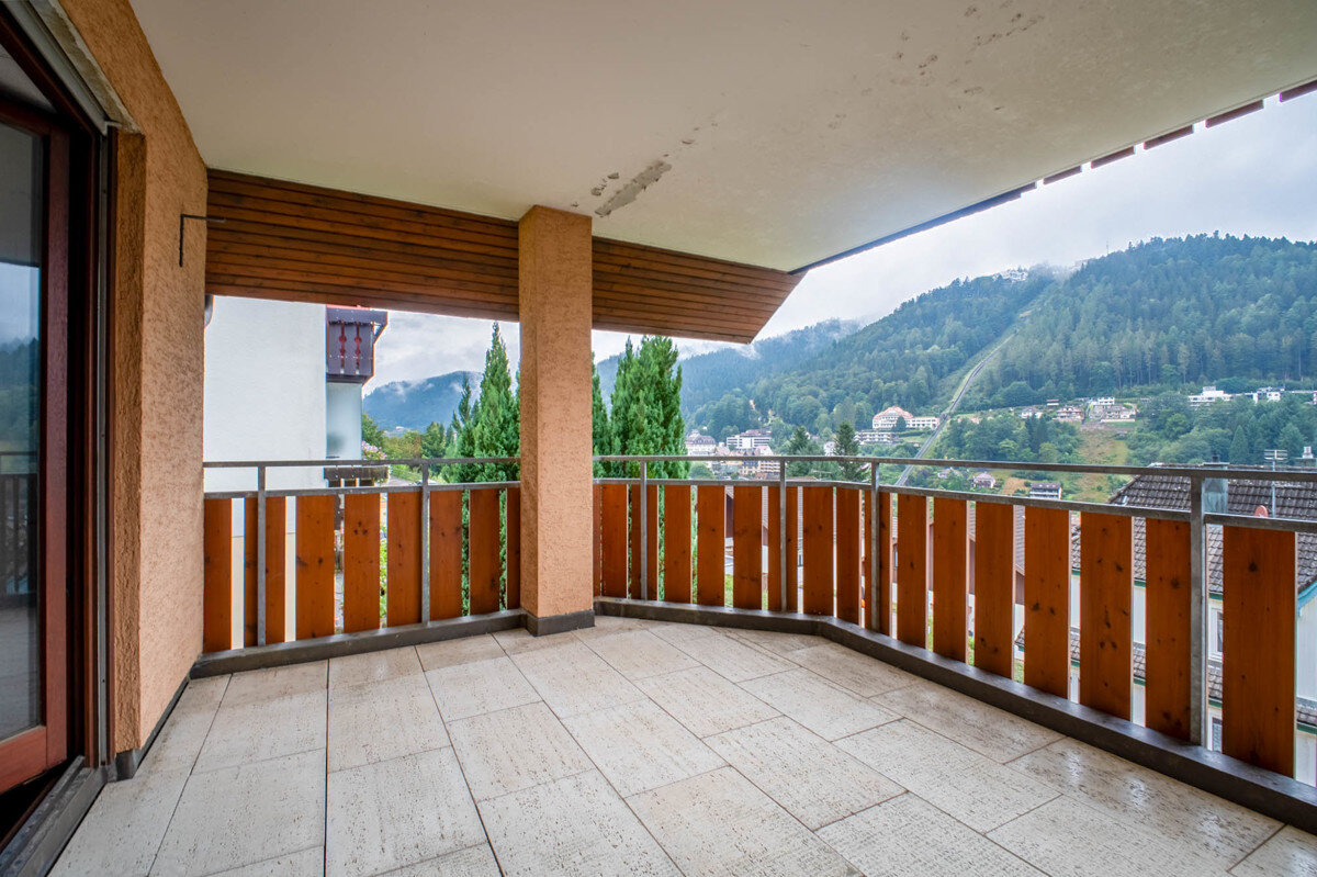 Wohnung zum Kauf 218.000 € 3 Zimmer 77,2 m²<br/>Wohnfläche ab sofort<br/>Verfügbarkeit Bad Wildbad Bad Wildbad im Schwarzwald 75323