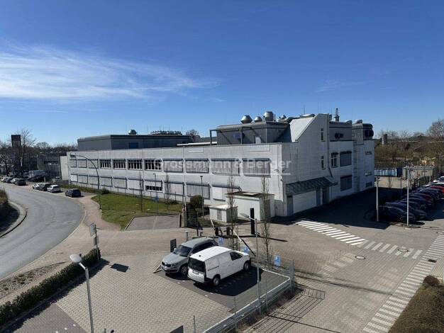 Lagerhalle zum Kauf 727 € 4.679 m² Lagerfläche Reinbek 21465