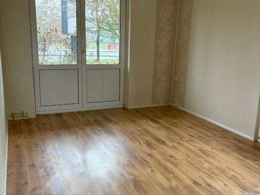 Wohnung zur Miete 340 € 3 Zimmer 53,4 m² 1. Geschoss Neustrelitzer Straße 9 Südstadt Neubrandenburg 17033