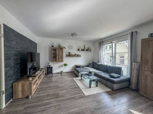 Wohnung zur Miete 1.023 € 3 Zimmer 93 m² 2 Geschosse frei ab sofort Gartenstadt Neumünster 24537