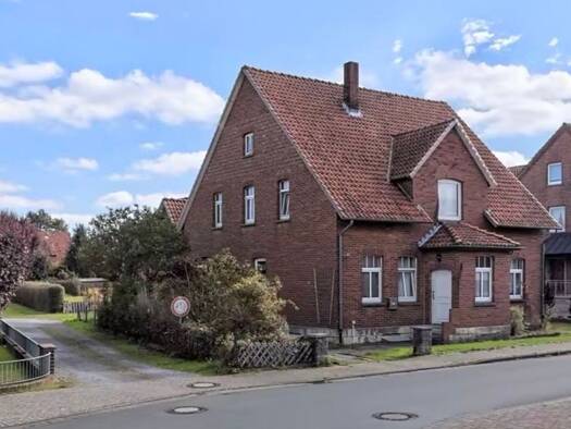 Haus zum Kauf provisionsfrei 188.000 € 8 Zimmer 178 m² 1.450 m² Grundstück Nordsehl 31717