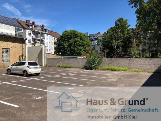 Außenstellplatz zur Miete provisionsfrei 100 € Waitzstraße 39 Brunswik Kiel 24105