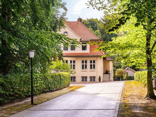 Einfamilienhaus zum Kauf 1.249.000 € 10 Zimmer 243 m² 6.197 m² Grundstück Zeven Zeven 27404