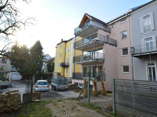 Wohnung zur Miete 1.600 € 4 Zimmer 1. Geschoss frei ab 01.04.2026 Kasernenviertel Regensburg 93053