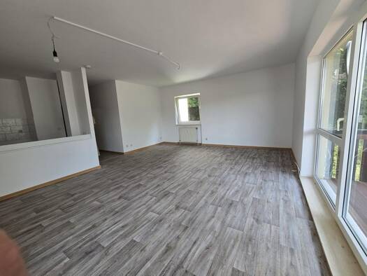 Wohnung zur Miete 450 € 2 Zimmer 58 m² Geschoss 2/3 frei ab sofort Friedrichsthal Friedrichsthal 66299