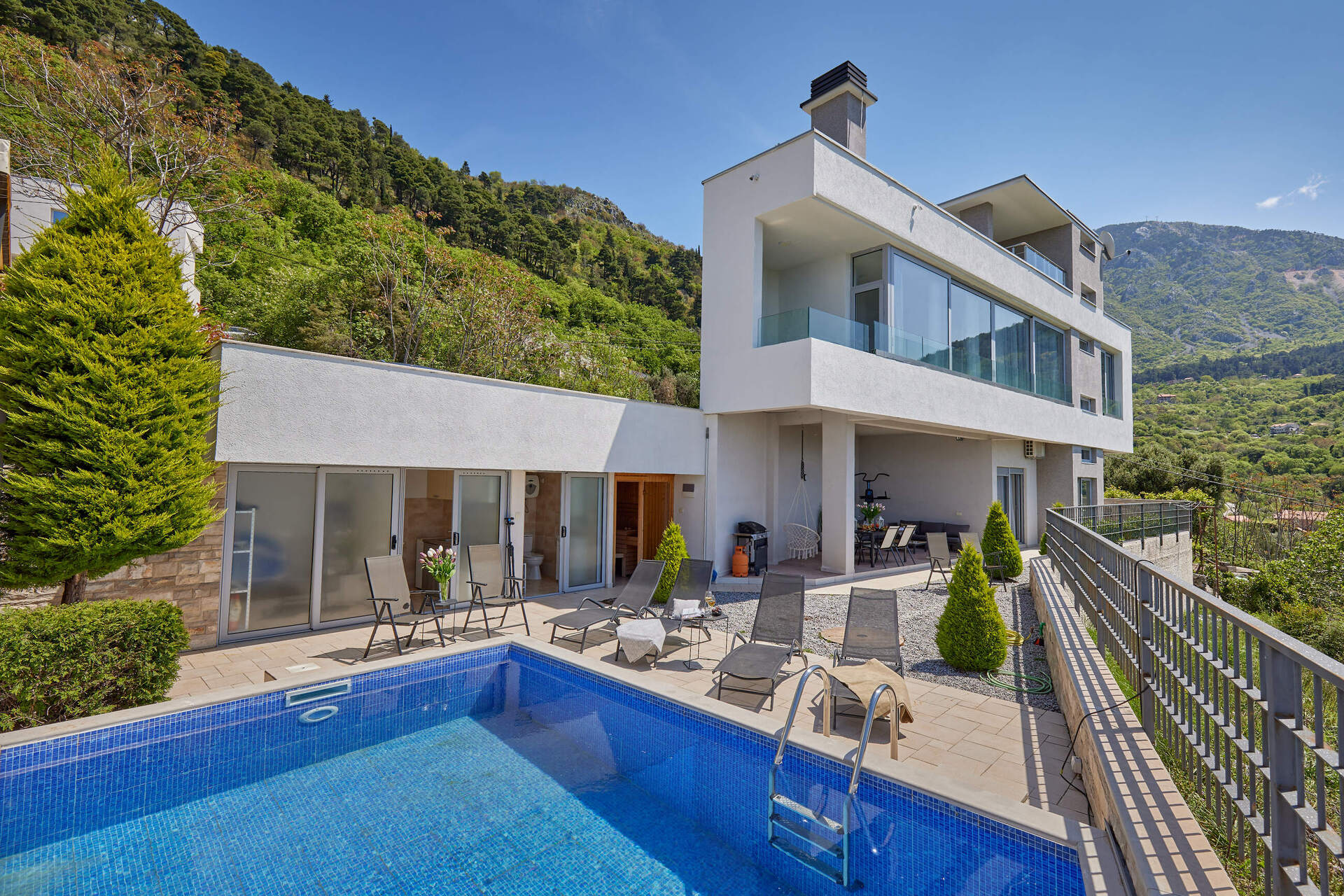 Villa zum Kauf provisionsfrei 590.000 € 3 Zimmer Kotor, Kavac 85330