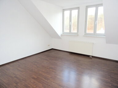 Wohnung zur Miete 430 € 3 Zimmer 77 m² 2. Geschoss Werdau Werdau 08412