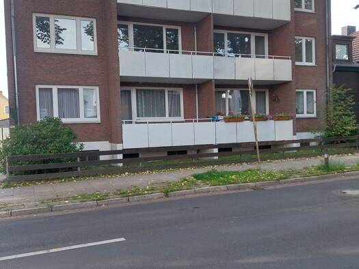 Wohnung zur Miete 670 € 3 Zimmer 80 m² Geschoss 1/2 frei ab sofort Grohn Bremen 28759
