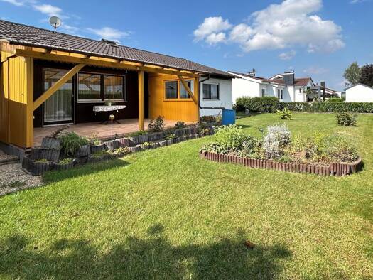 Einfamilienhaus zum Kauf 410.000 € 5 Zimmer 130 m² 664 m² Grundstück frei ab sofort Feldkirchen Feldkirchen 94351