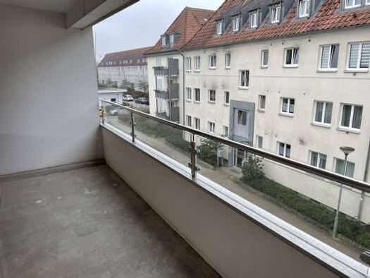 Wohnung zur Miete 900 € 2 Zimmer 90,5 m² 2. Geschoss frei ab sofort Schonenstraße 1-3 St. Lorenz Nord Lübeck 23558