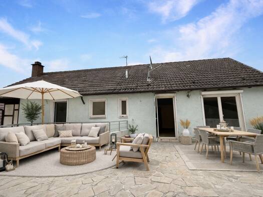 Einfamilienhaus zum Kauf 350.000 € 7 Zimmer 255 m² 290 m² Grundstück Steinweiler 76872
