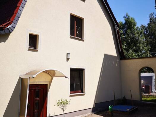 Einfamilienhaus zum Kauf 155.000 € 7 Zimmer 120 m² 1.282 m² Grundstück frei ab sofort Friedhofstraße 3 Wernshausen Schmalkalden 98574