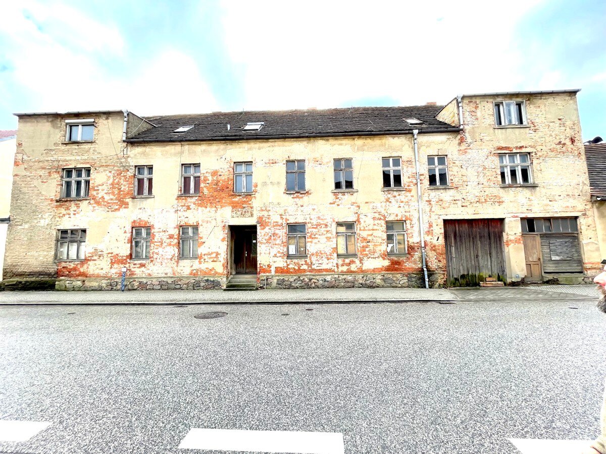 Mehrfamilienhaus zum Kauf 150.000 € 560 m²<br/>Wohnfläche 1.030 m²<br/>Grundstück Dahme Dahme/Mark 15936