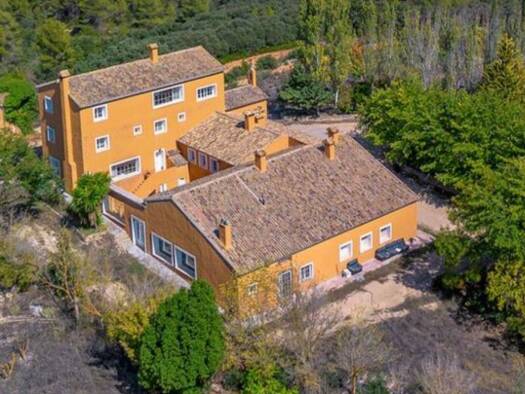 Sonstiges zum Kauf als Kapitalanlage geeignet 11.000.000 € 6 Zimmer 1.500 m² 1.700.000 m² Grundstück 03590 Altea C. Italia