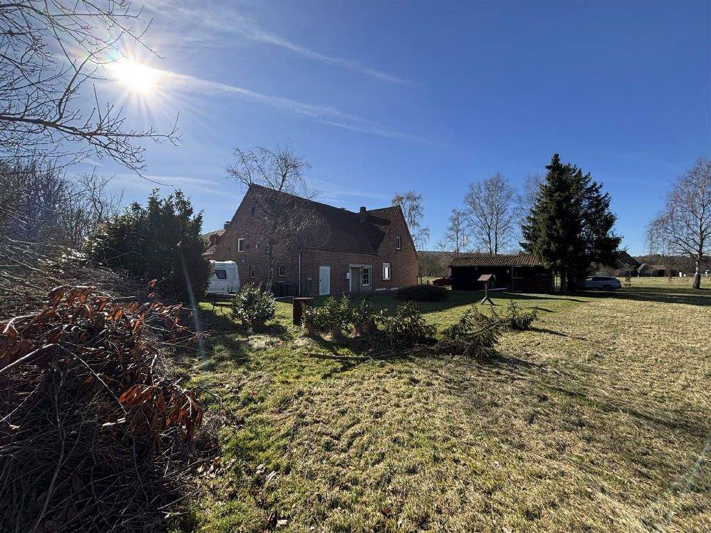 Immobilie in Stemwede - Haus mit 2 Wohnungen in ruhiger Lage - Bild 2