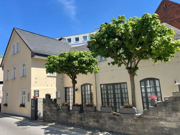 Einfamilienhaus zur Miete 1.400 € 6 Zimmer 150 m² 0,1 m² Grundstück Tiefenweg 5 Gießen Gießen 35390