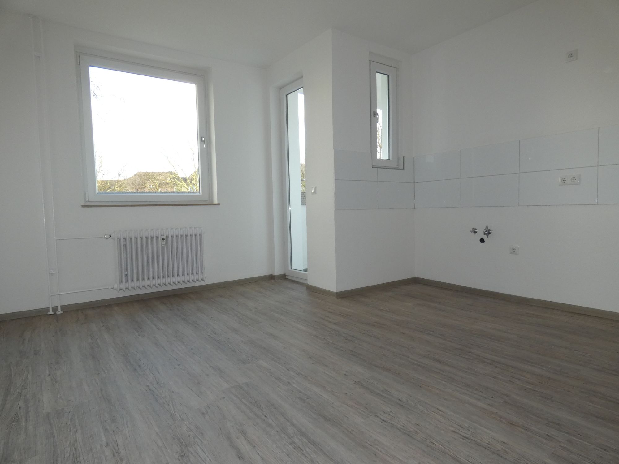 Wohnung zur Miete 385 € 1 Zimmer 46 m²<br/>Wohnfläche 2.<br/>Geschoss 01.02.2025<br/>Verfügbarkeit Stolbergstr. 69 Bergborbeck Essen 45355