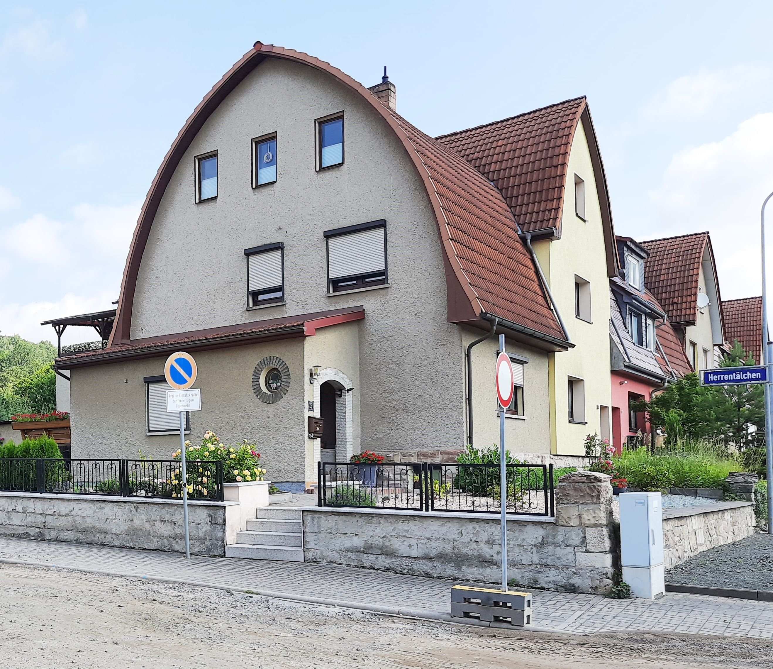 Einfamilienhaus zum Kauf 139.500 € 5 Zimmer 108 m²<br/>Wohnfläche 396 m²<br/>Grundstück Schmalkalden Schmalkalden 98574