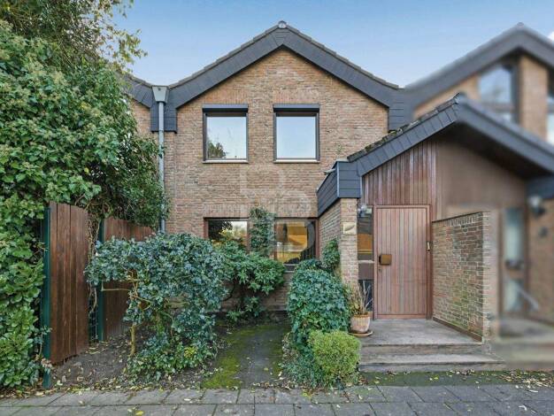 Reihenmittelhaus zum Kauf 429.000 € 5 Zimmer 107 m² 156 m² Grundstück Zündorf Köln 51143