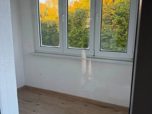 Wohnung zur Miete 670 € 3 Zimmer 83,7 m² 2. Geschoss frei ab sofort Friedensstraße 14 Pegau Pegau 04523