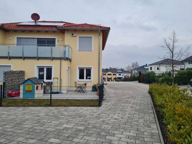 Wohnung zur Miete 1.100 € 4 Zimmer 110 m² EG frei ab sofort Großmehring Großmehring 85098