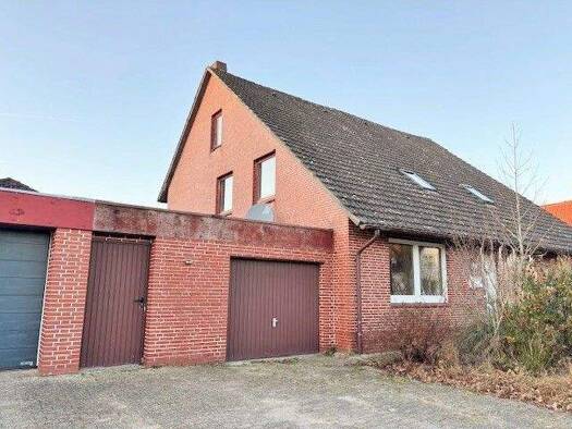 Haus zum Kauf 150.000 € 5 Zimmer 108 m² 1.677 m² Grundstück frei ab sofort Lächlerstraße 32 A Lüdingworth Cuxhaven 27478