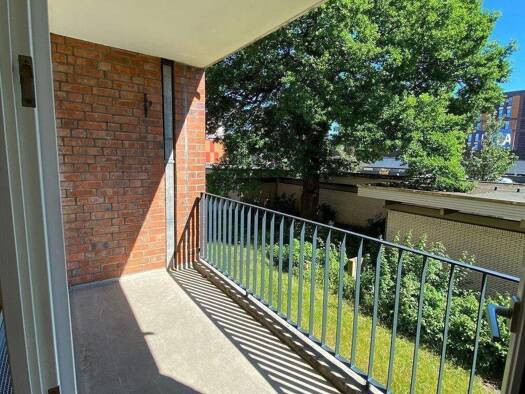 Wohnung zur Miete 1.136 € 2 Zimmer 71 m² 1. Geschoss frei ab sofort Eberhofweg 62 Langenhorn Hamburg 22415