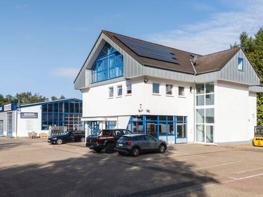 Bürogebäude zur Miete 600 € 4 Zimmer Raubach 56316