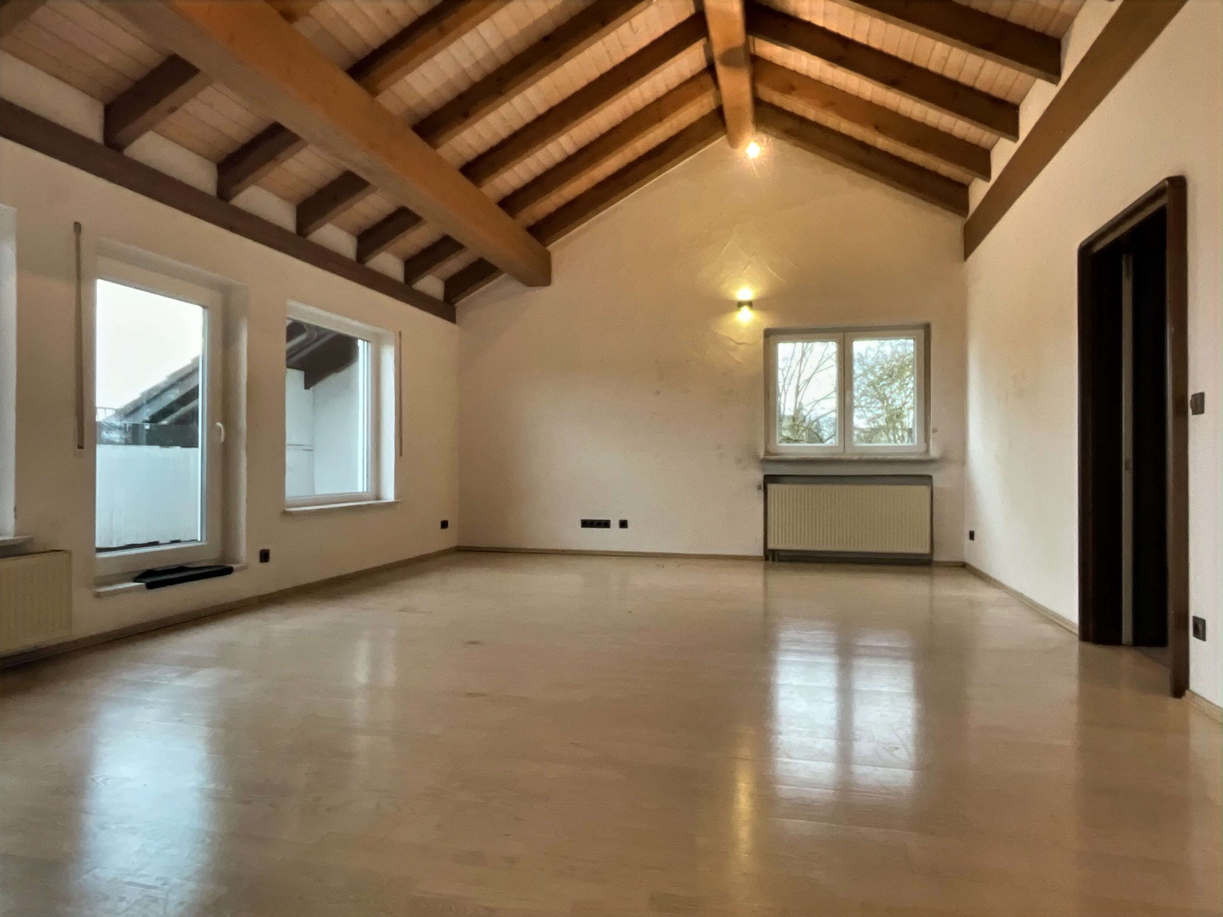 Wohnung zum Kauf 289.000 € 4 Zimmer 109 m²<br/>Wohnfläche 2.<br/>Geschoss Müllerbadsiedlung Ingolstadt 85055