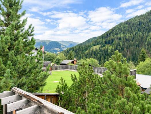 Haus zum Kauf 1.098.000 € 5 Zimmer 165 m² 834 m² Grundstück Bad Kleinkirchheim 9546