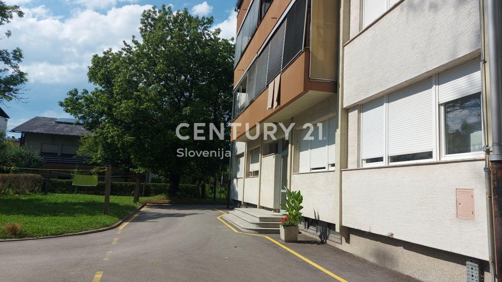 Wohnung zum Kauf 270.000 € 2 Zimmer 73 m²<br/>Wohnfläche 3.<br/>Geschoss Ljubljana Sentvid 1210