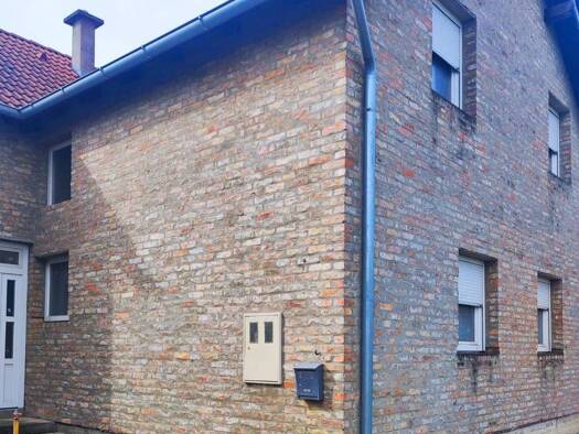 Haus zum Kauf 130.000 € 6 Zimmer 260 m² Erdut