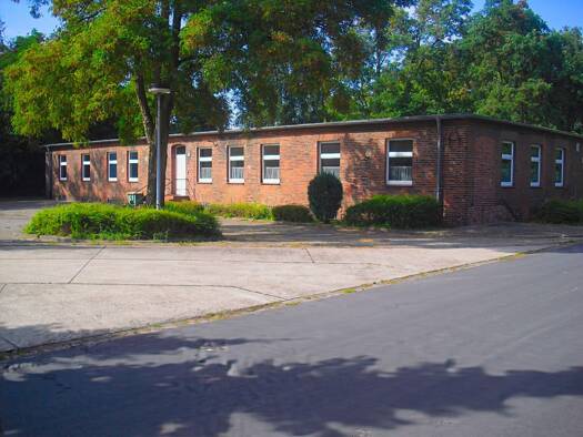 Büro zur Miete provisionsfrei 390 m² Bürofläche Dresdner Straße 1 Wesendorf 29392